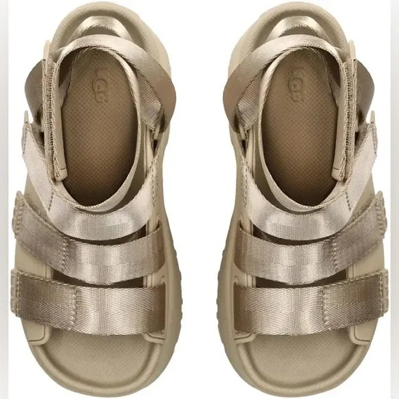 UGG Women's Goldenrise Platform Sandal - Picture 9 of 11